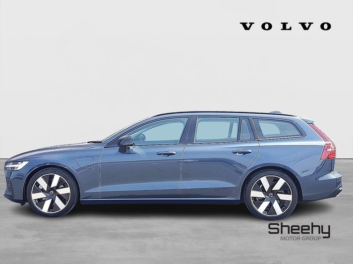 Volvo V60 2025