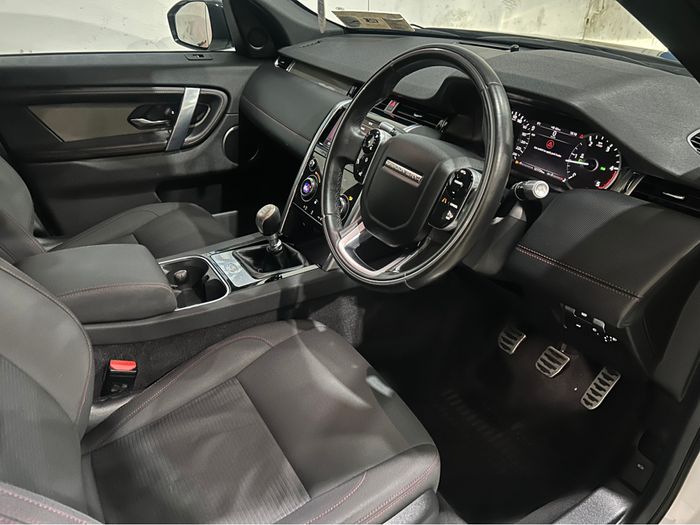 Land Rover Discovery Sport 2020