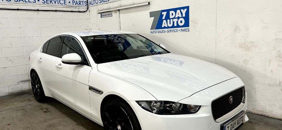 Jaguar XE 2018