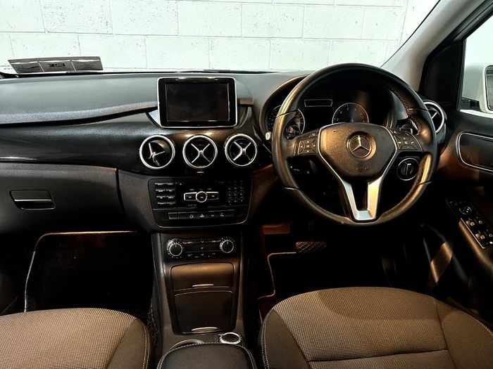 Mercedes-Benz B-Class 2013