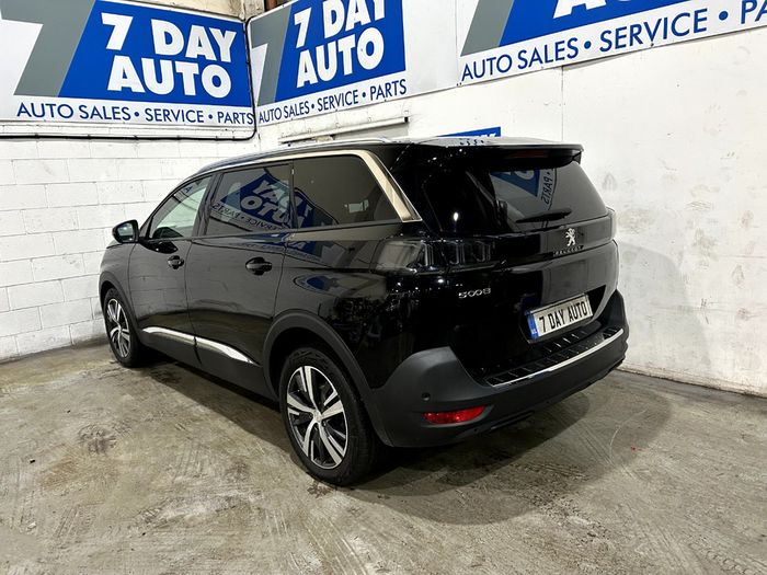 Peugeot 5008 2022