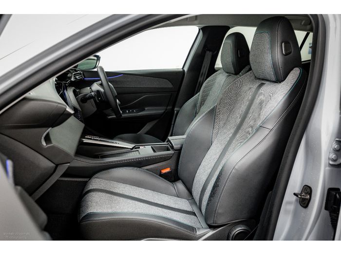 Peugeot 408 2025