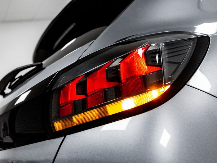 Peugeot 208 2023