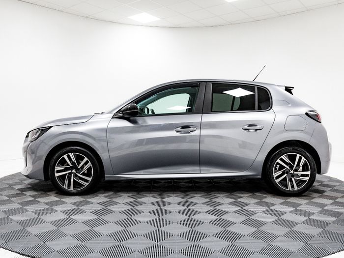 Peugeot 208 2023