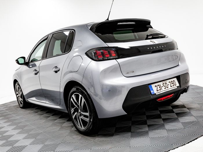 Peugeot 208 2023