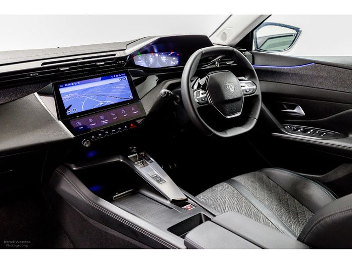 Peugeot 408 2023