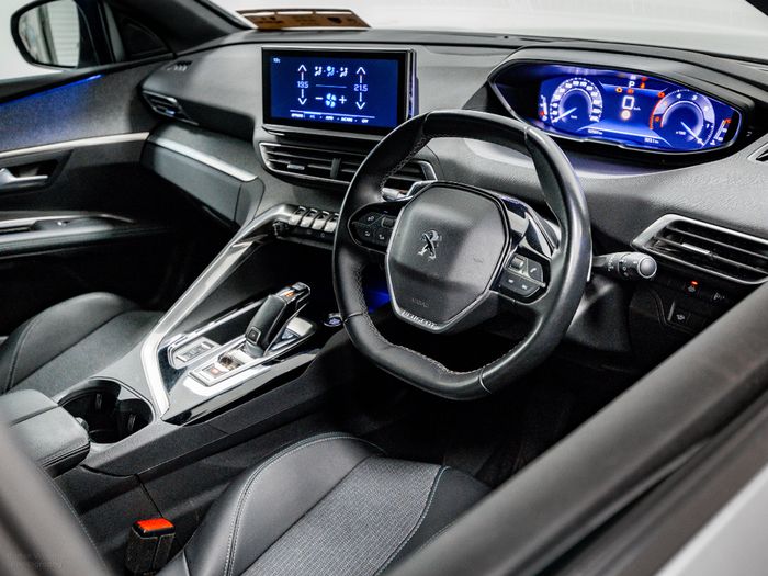 Peugeot 5008 2023