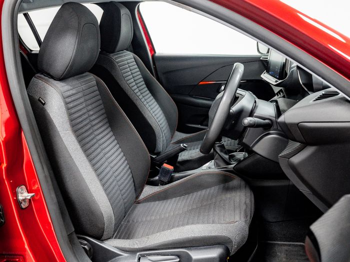 Peugeot 208 2024
