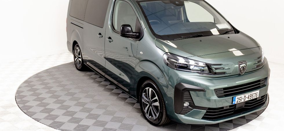 Peugeot Traveller 2025