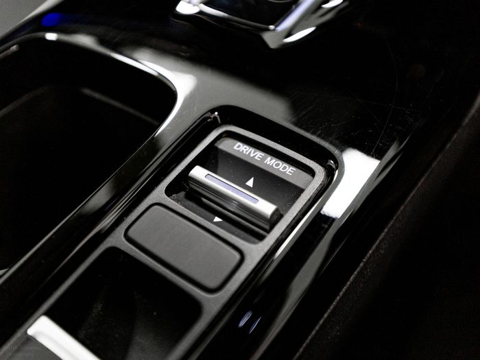 Honda e:Ny1 2024