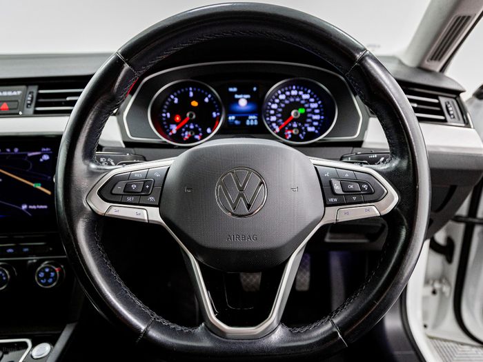 Volkswagen Passat 2021