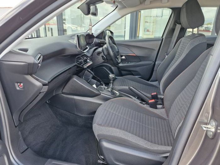 Peugeot 2008 2021