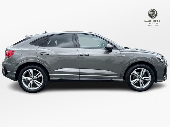 Audi Q3 2021