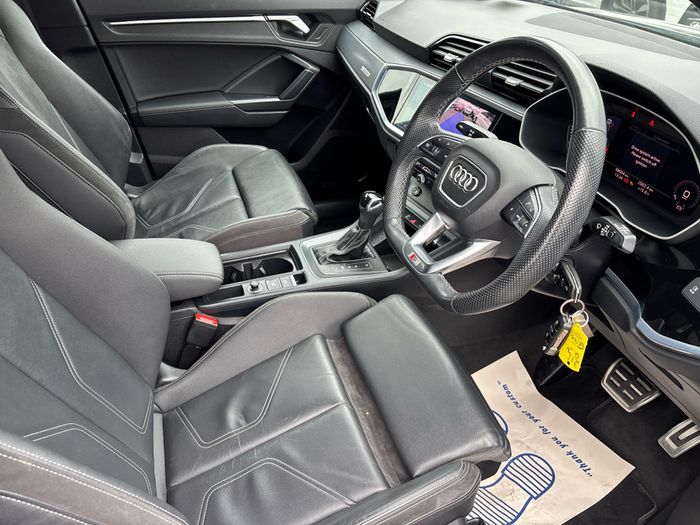 Audi Q3 2021