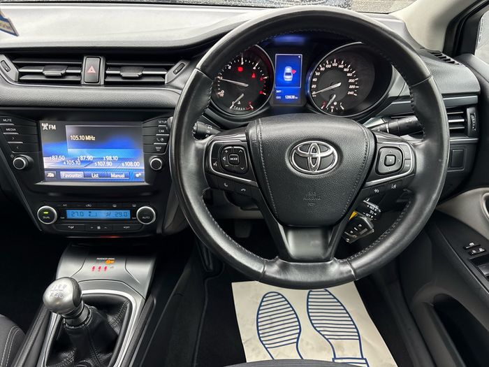 Toyota Avensis 2016