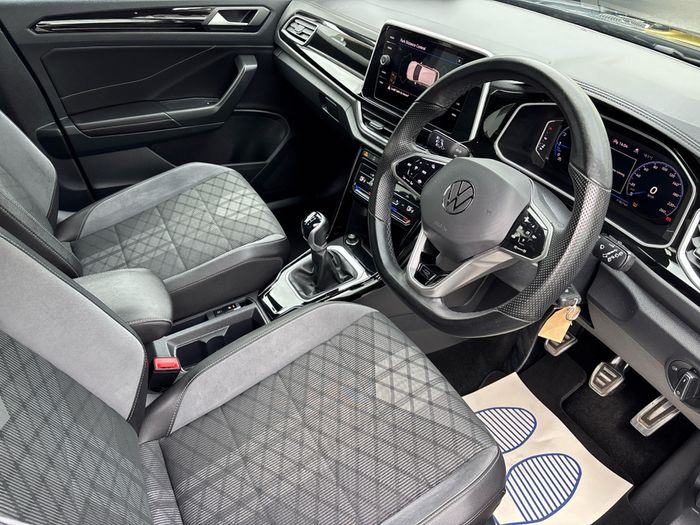 Volkswagen T-Roc 2023
