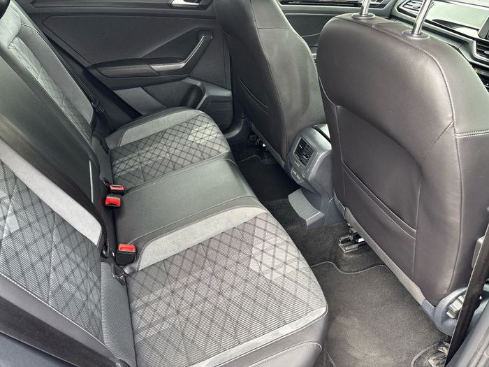 Volkswagen T-Roc 2023