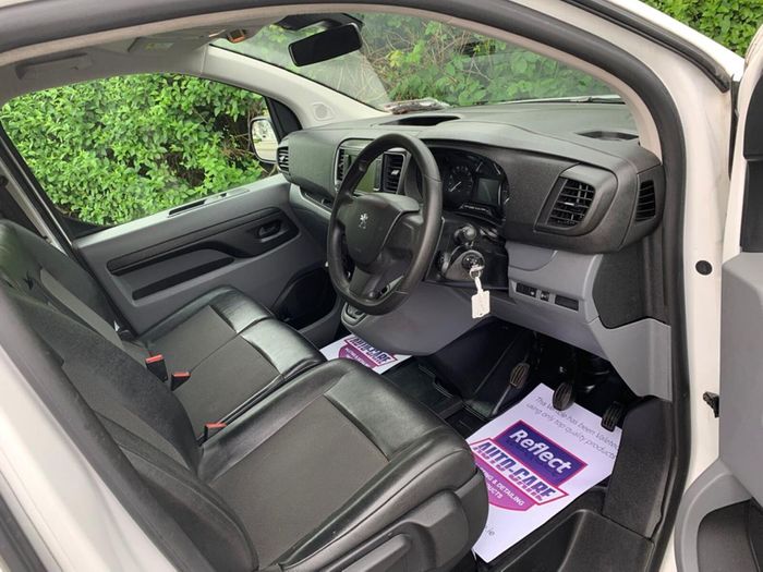 Peugeot Expert 2021