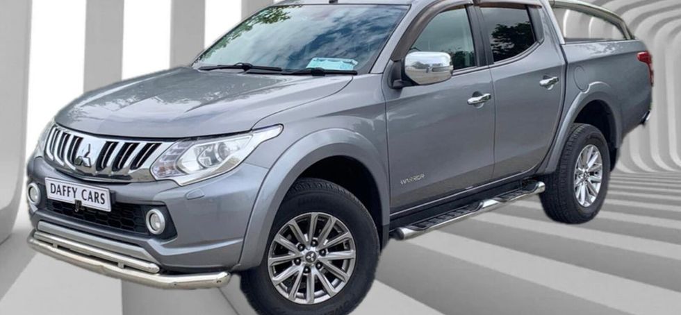 Mitsubishi L 200 2016