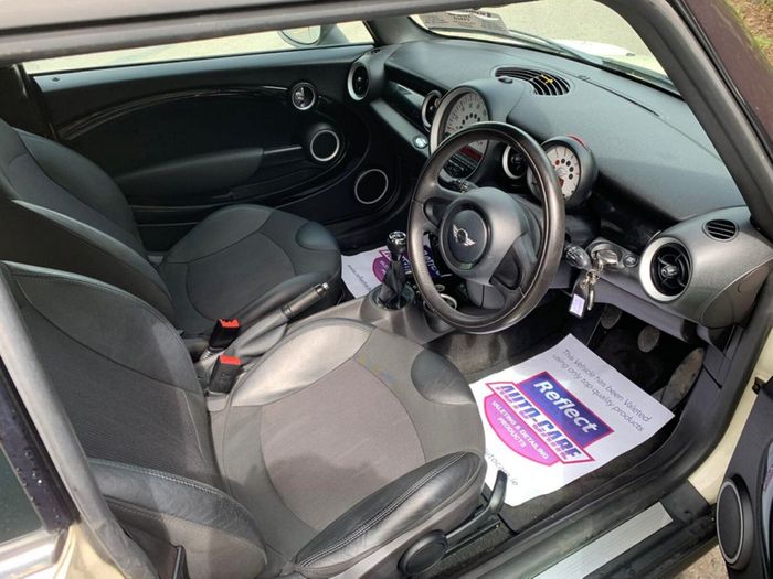 MINI Cooper 2013