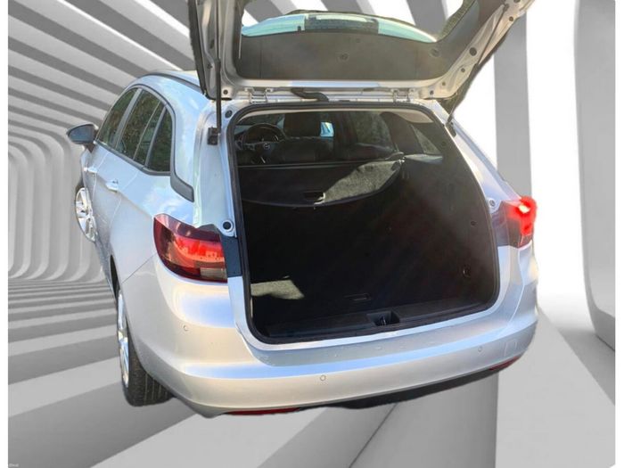 Opel Astra 2022