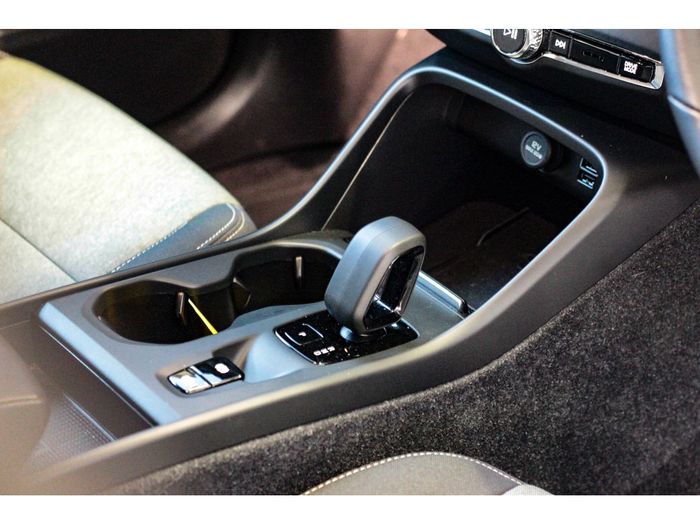 Volvo XC40 2023