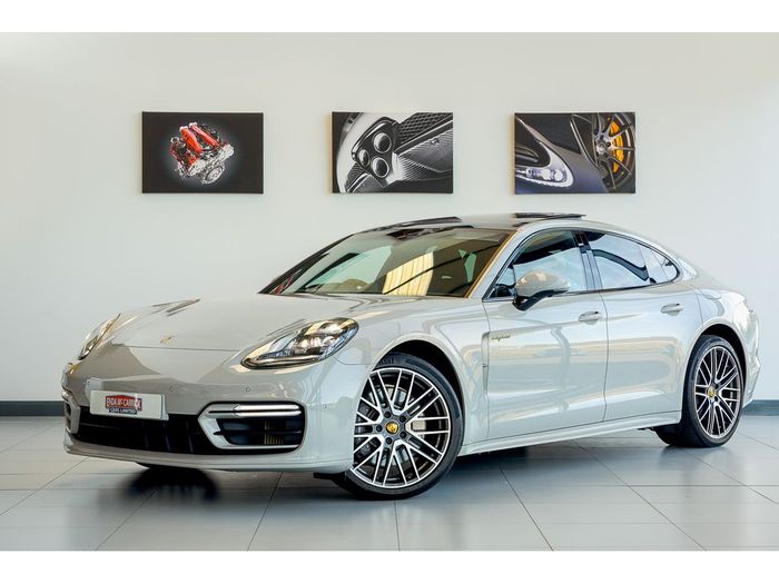 Porsche Panamera 2023
