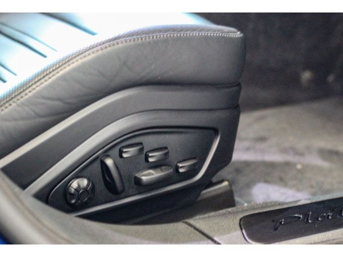 Porsche Panamera 2023
