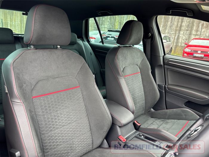Volkswagen Golf 2020