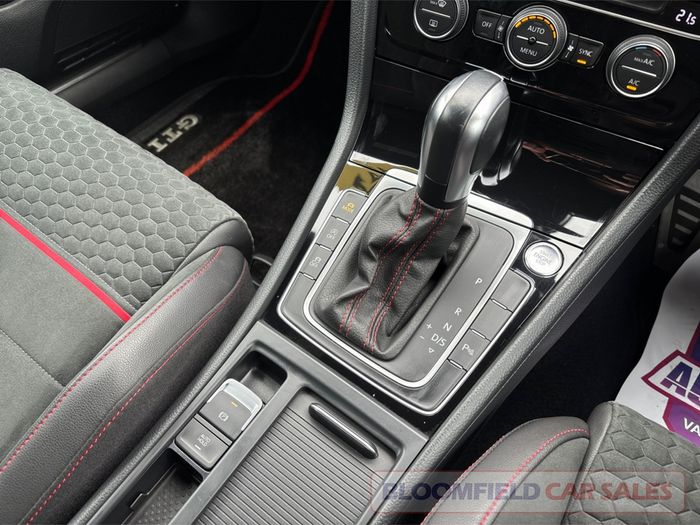 Volkswagen Golf 2020