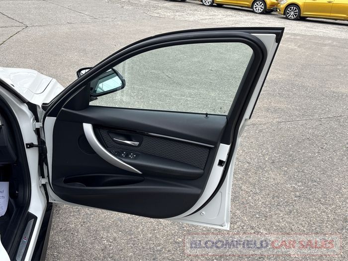 BMW 3 Series 2016