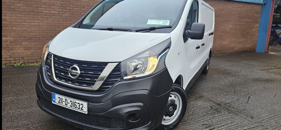 Nissan NV300 2021