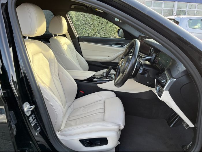 BMW 5 Series 2022