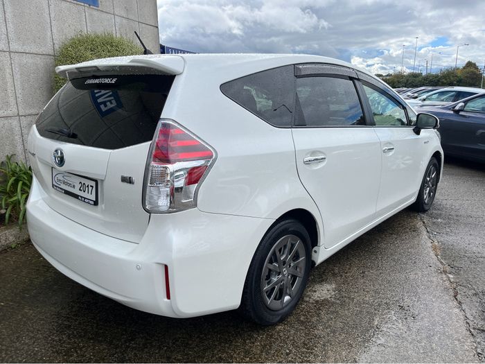 Toyota PRIUS+ 2017