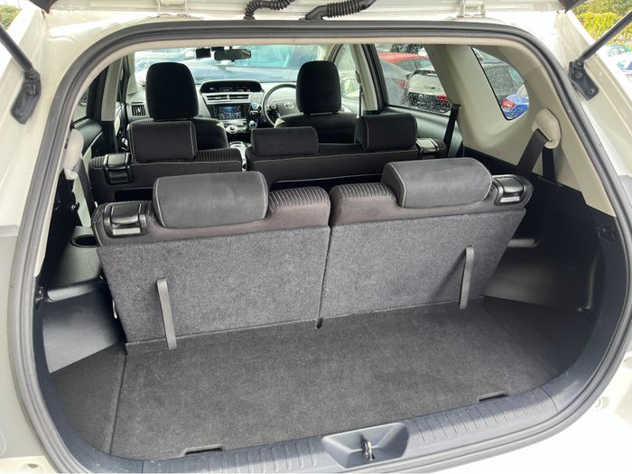 Toyota PRIUS+ 2017