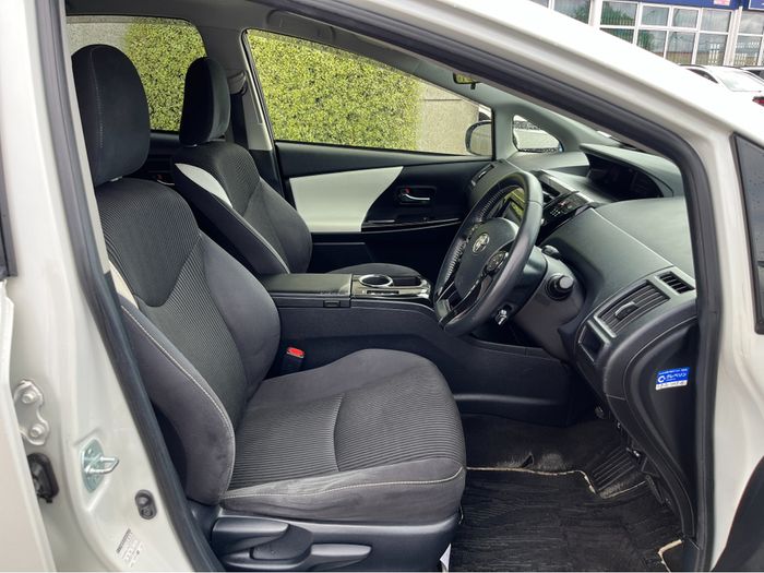 Toyota PRIUS+ 2017