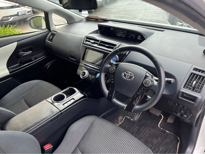 Toyota PRIUS+ 2017