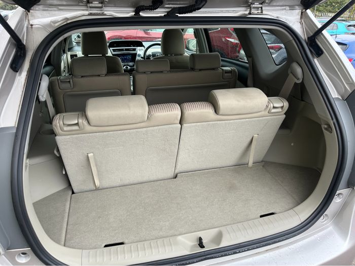 Toyota PRIUS+ 2018