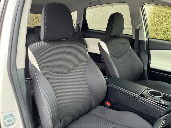Toyota PRIUS+ 2018