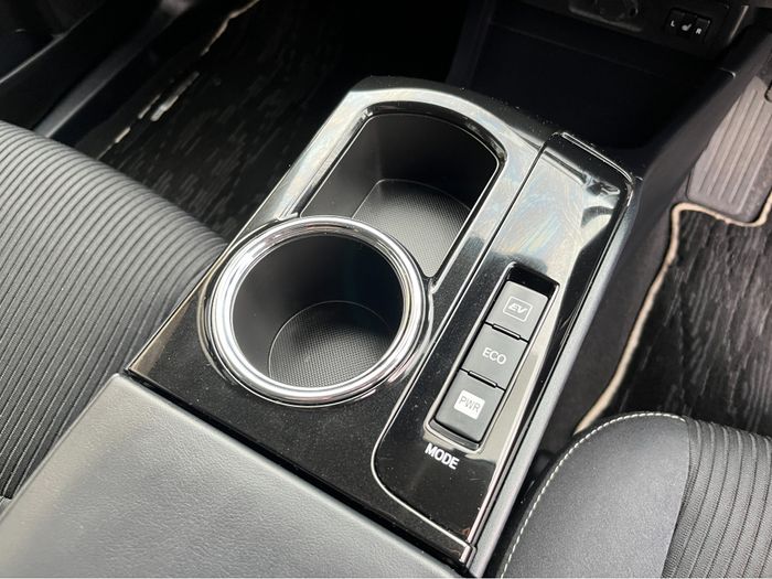 Toyota PRIUS+ 2018