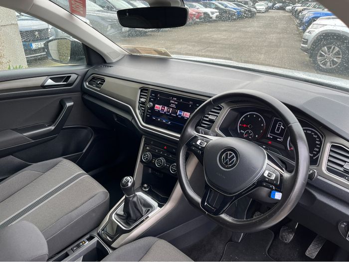 Volkswagen T-Roc 2021
