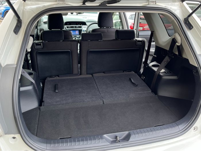 Toyota PRIUS+ 2018