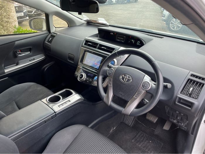 Toyota PRIUS+ 2018