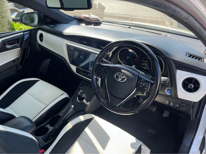 Toyota Auris 2016