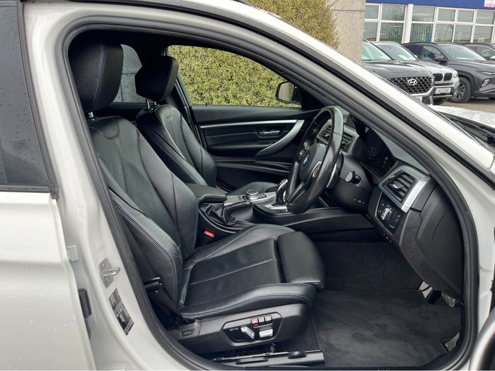 BMW 3 Series 2017