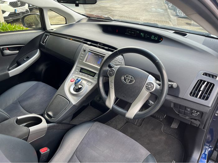 Toyota Prius 2015