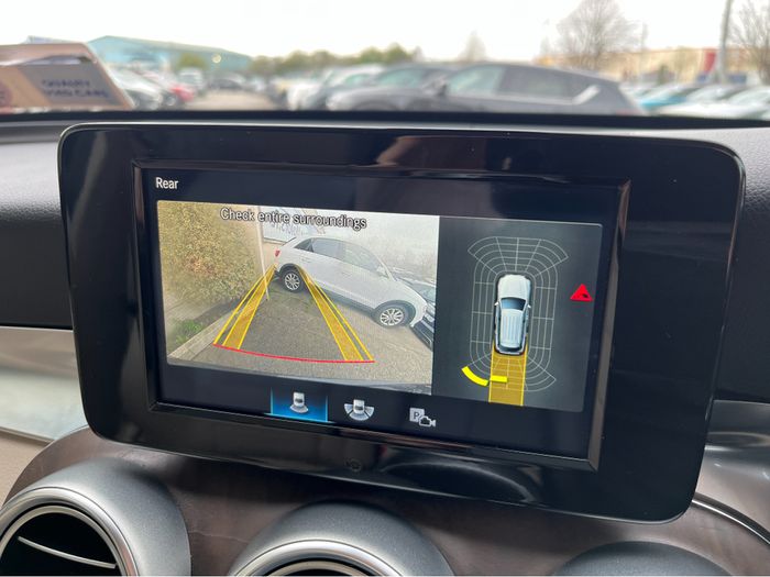 Mercedes-Benz GLC-Class 2021