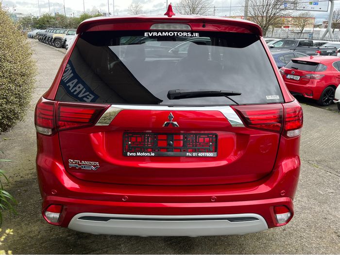 Mitsubishi Outlander 2020