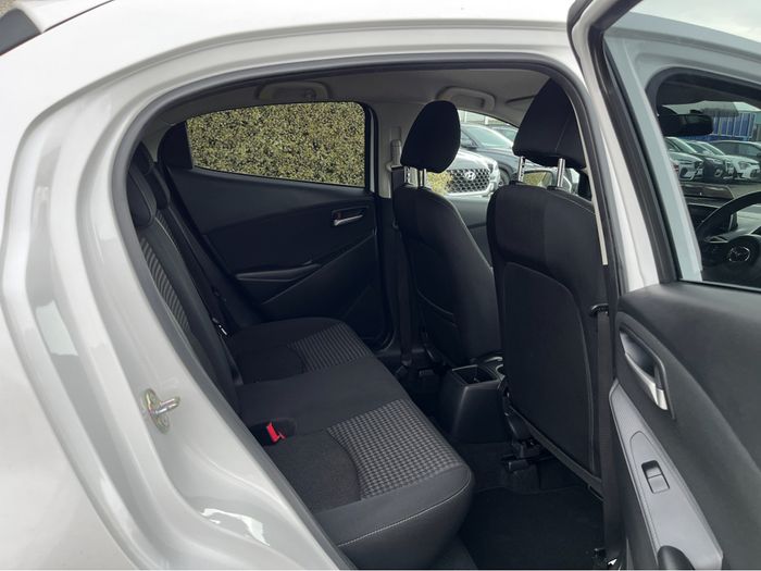 Mazda 2 2018
