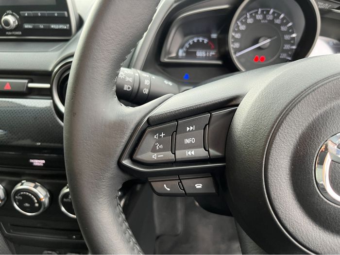 Mazda 2 2018